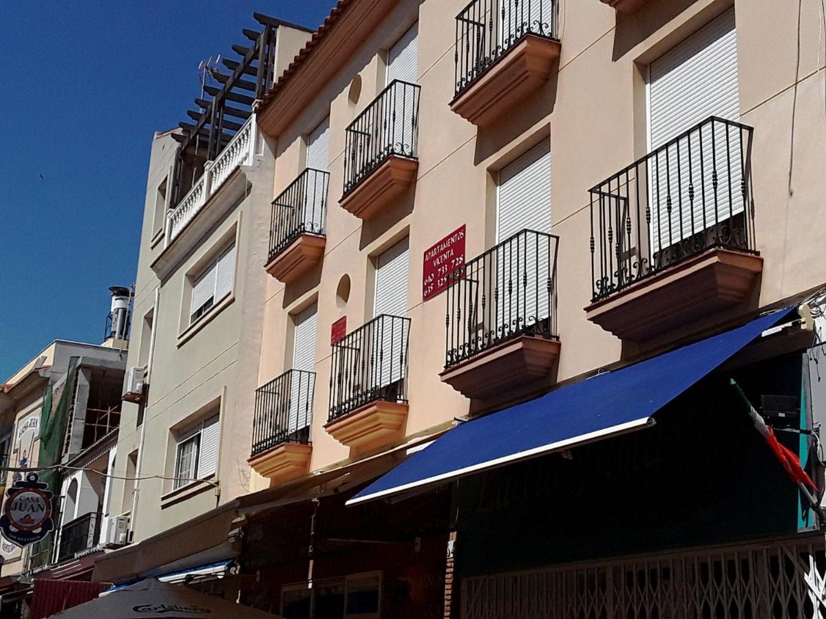Apartamentos Vicenta Carihuela By Playa Miguel Торемолинос Екстериор снимка
